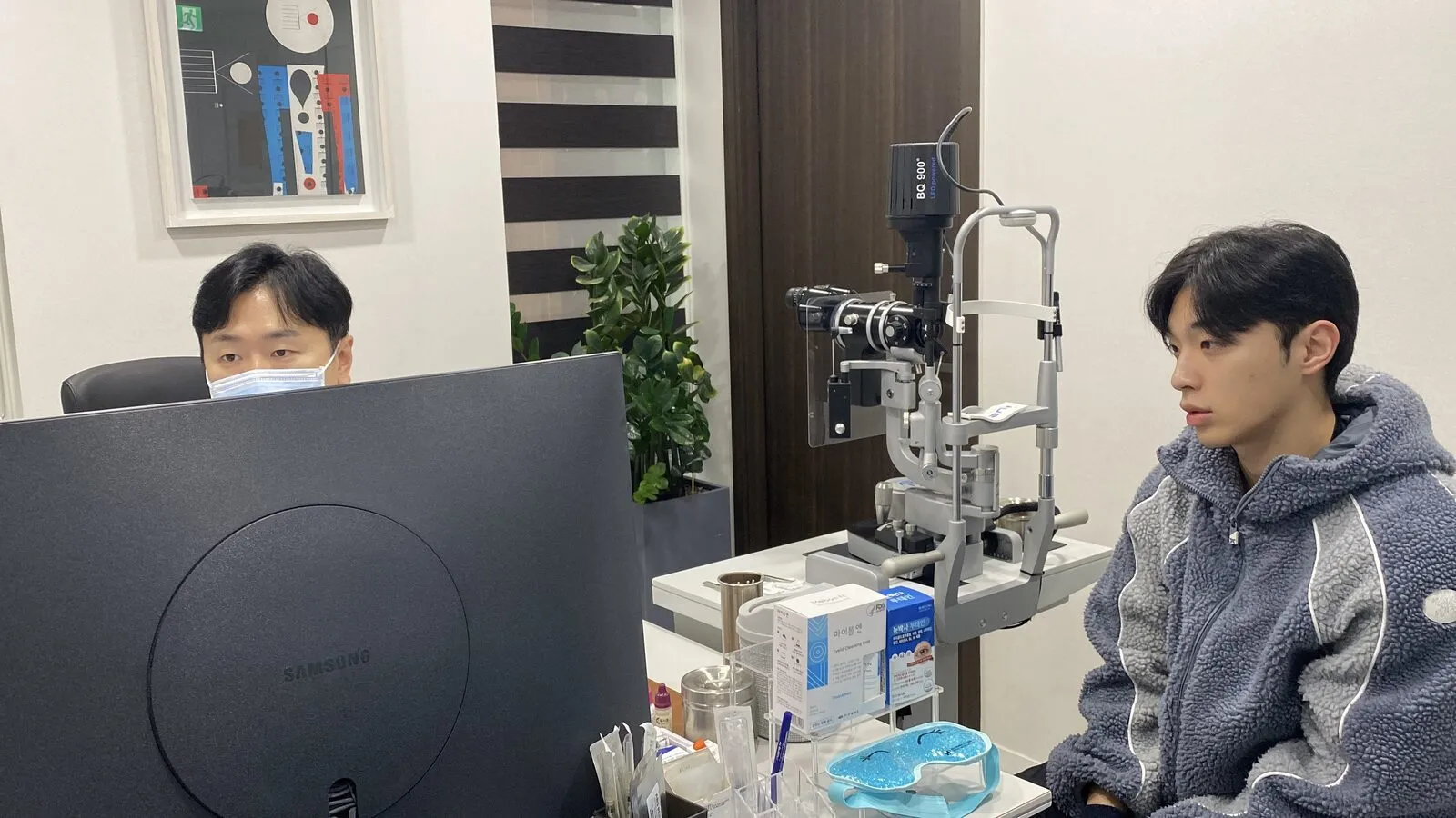 Inside EYEONCE Eye Clinic in Seoul