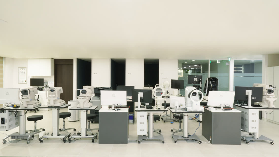 Examination hall at EYEONCE Eye Clinic Gangnam, Seoul
